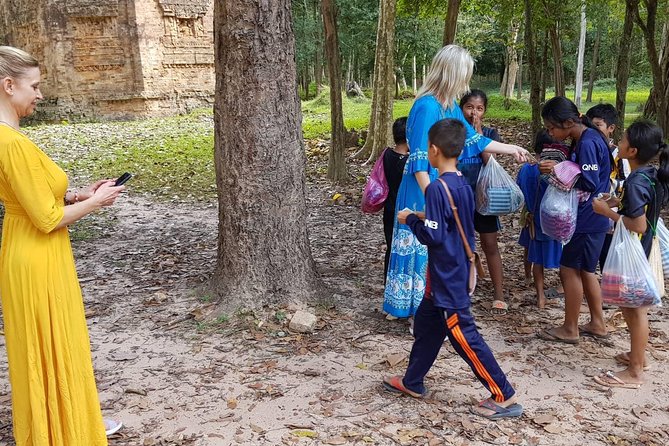 Private 3-Days tour at comfortable areas - Kampong Phluk and the wide waters of Tonle Sap