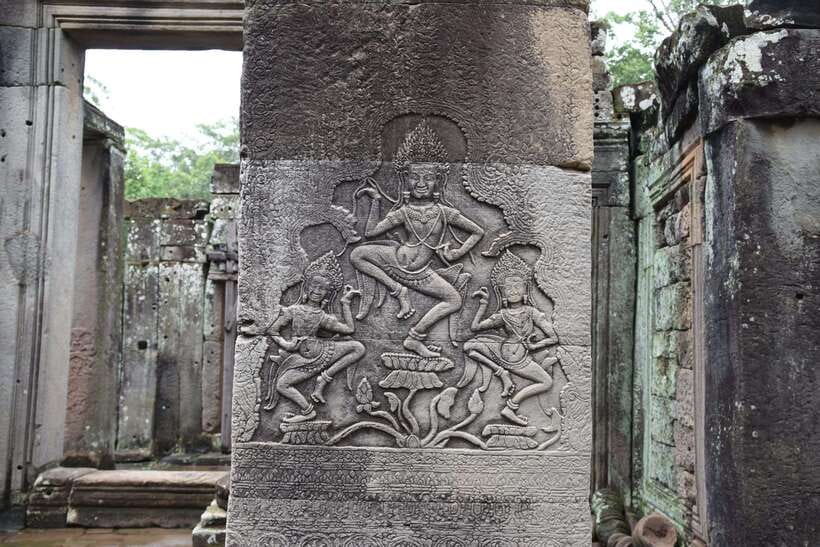 Private Angkor Sunrise, Guide Breakfast and Tuktuk included - What the private tuk-tuk setup adds
