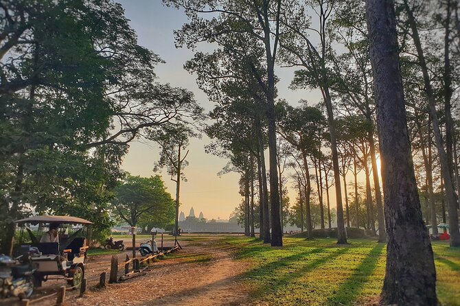 Private Angkor Sunrise & Major Temples Tour by English Speaking SUV Car Driver - Angkor Wat before breakfast