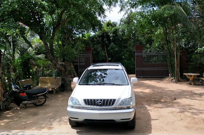 Private Angkor Sunrise & Major Temples Tour by English Speaking SUV Car Driver - Angkor Thom through the north gate
