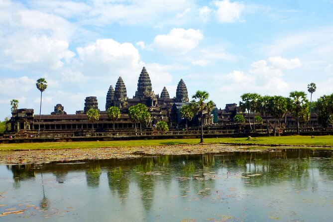 Private Angkor Wat Day Tour - Best of Angkor - Angkor Wat at sunrise, then again later