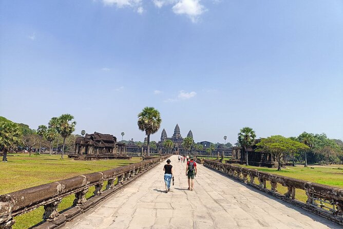 Private Angkor Wat Exploring Tour (Sunset or Sunrise) - Starting at Angkor Wat before the heat