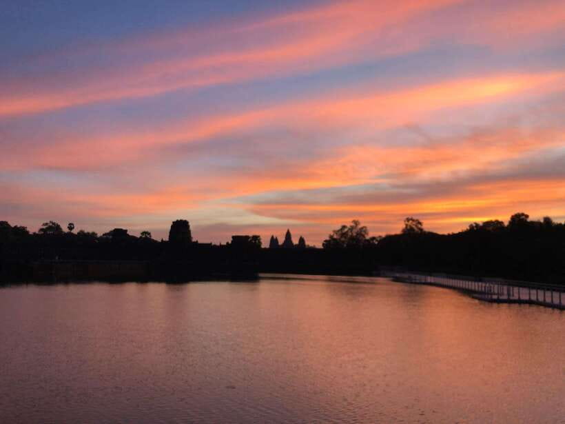 Private Angkor Wat Sunrise Tours And Sunset Floating Village - Why this private day works for Angkor