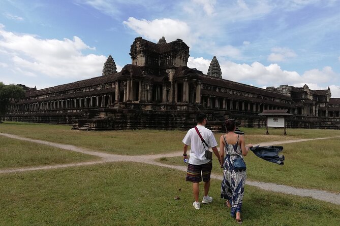 Private Angkor Wat Temple Tour - Ta Prohm, where trees meet the ruins