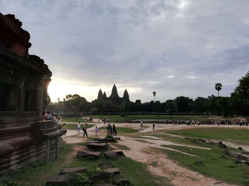 Private Angkor Wat Temple Tour - A guide makes the difference