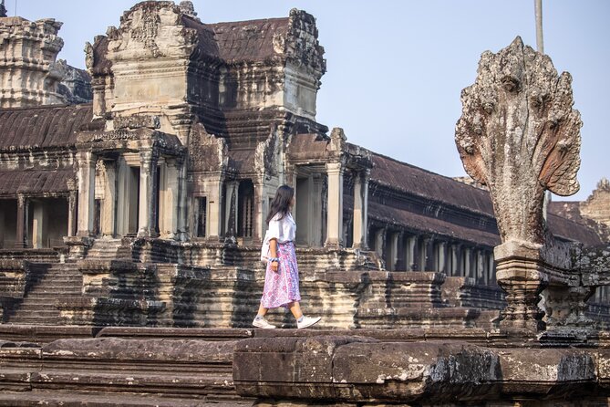 Private Angkor Wat Tour & Angkor Park/Heritage With Local Guide - Bayon puts the famous stone faces at the center