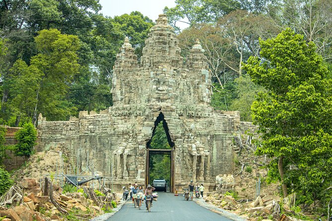 Private Angkor Wat Tour & Angkor Park/Heritage With Local Guide - Ta Nei offers a quieter 20-minute pause