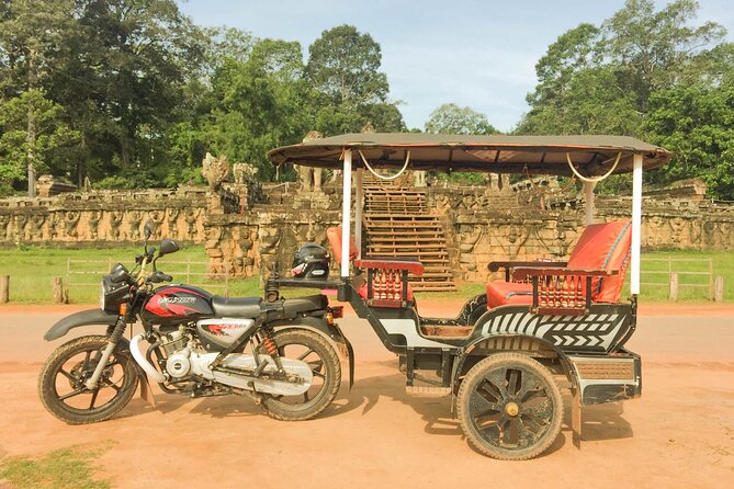 Private Angkor Wat Tour & Angkor Park/Heritage With Local Guide - Angkor Wat gets the full two-hour opening