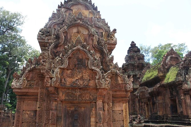 Private Banteay Srei and 4 Temples Guided Tour - Timing, pickup, and what to wear
