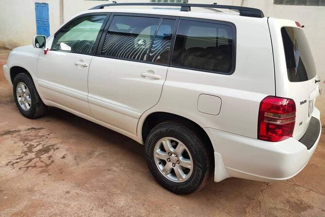 Private Battambang Full-Day Guided Tour - What the Private Vehicle Adds to the Day