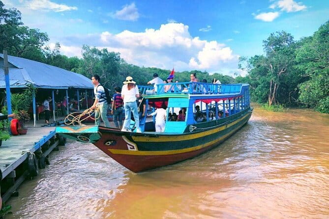 Private Boat from Battambang to Siem Reap via Tonle Sap Lake - Why this boat ride is worth considering