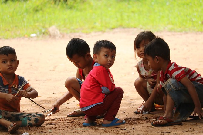 Private City Tour in Siem Reap - Royal Residence and Garden: a quiet start
