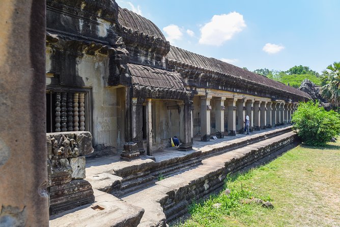 Private Full-Day Angkor Temple and Sunset Viewing with Lunch - Lunch, shade, and a mid-day reset