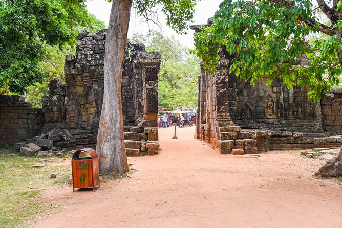 Private Full-Day Angkor Temple and Sunset Viewing with Lunch - Leaving Siem Reap at 9:00 a.m.
