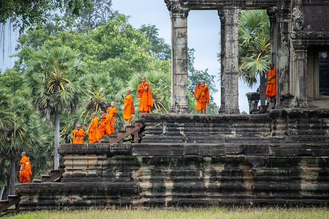 Private Guided Tour To Angkor Wat & Its Surrounding-Angkor Park - Bayon and its famous stone faces