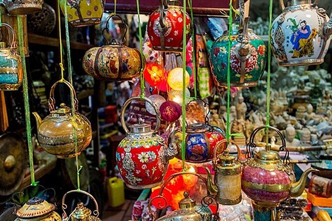 Private Half-Day Tour of Phnom Penh's Traditional Markets - Four hours in an air-conditioned vehicle