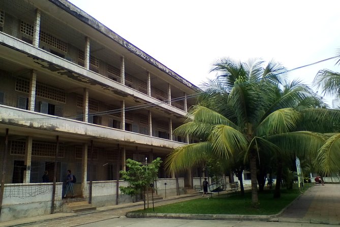Private Half Day Trip to Genocidal Museum & Killing Field - Small details that will improve the visit