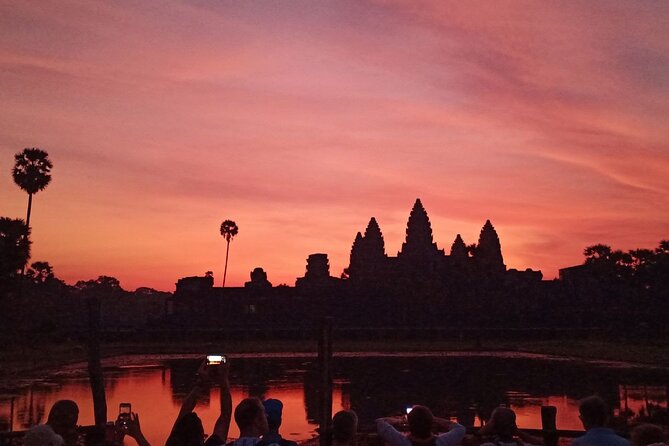 Private One Day Tour with Sunrise at Angkor Wat - Understanding Angkor Wat with a private guide