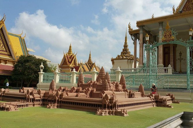 Private One Day Trip in Phnom Penh Capital City - Tuol Sleng: a former school turned prison