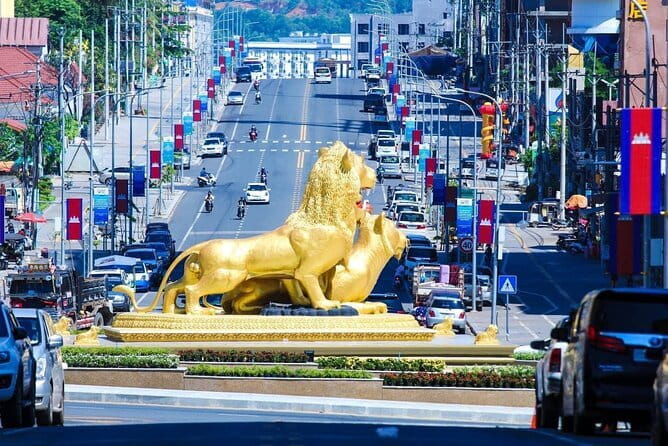 Private Sihanoukville Tour for Cruise Ship Passengers - Independence Monument and Sihanoukville’s Public Face