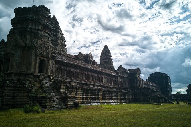 Private Sunrise Angkor Wat Tour with pickup from your hotel - Why the pre-dawn start is worth it