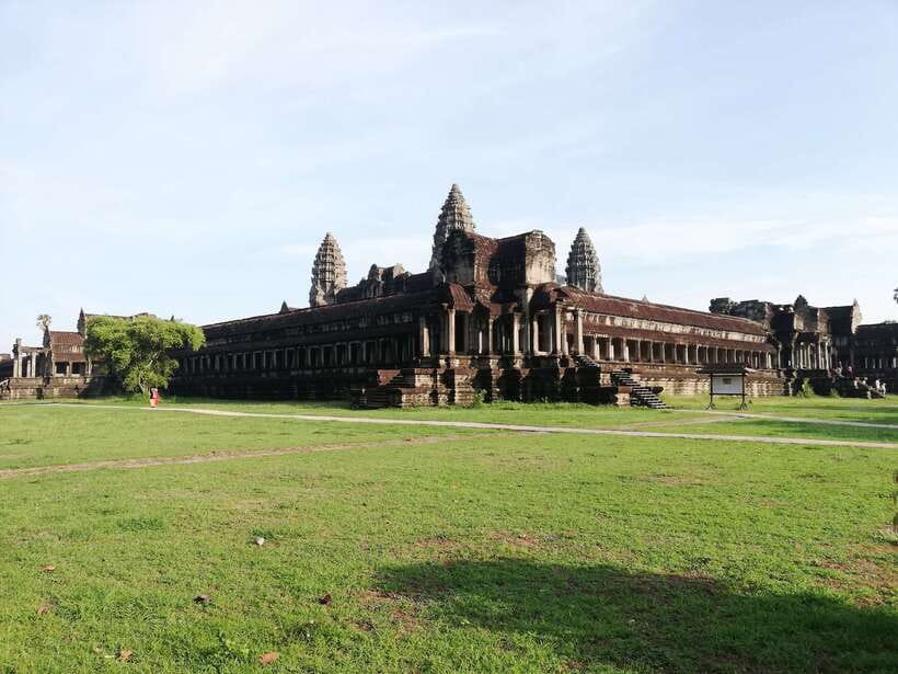 Private Sunrise Angkor Wat Tour - Angkor Wat takes more than one photograph