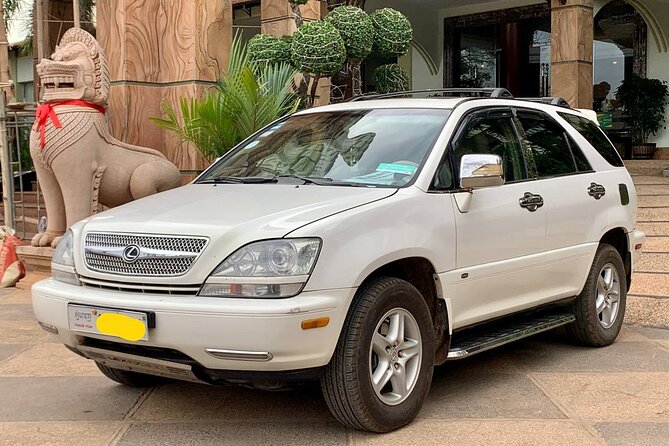 Private Taxi Phnom Penh to Siem Reap-English Speaking Drivers - A stop at Skun Spider Market