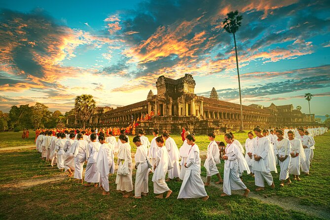 Private Temples Guided Tour (Angkor Wat, Ta Prom & Angkor Thom) - Sunrise at Angkor Wat, the morning centerpiece