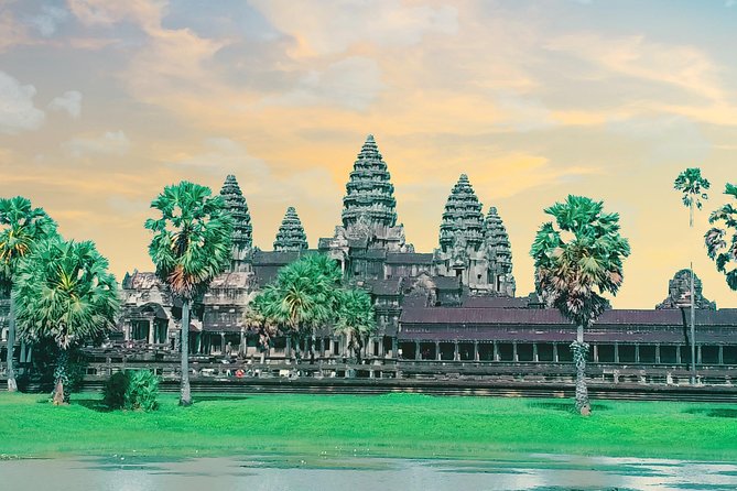 Private Tour Angkor Wat - South Gate: a grand entrance to Angkor Thom