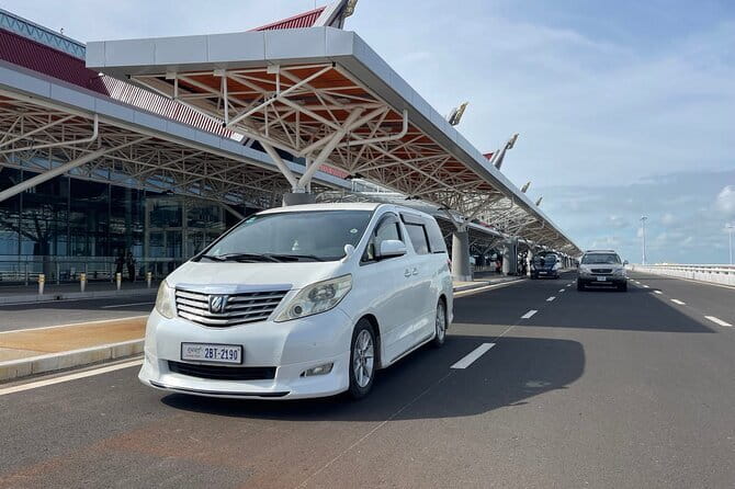 Private Transfer: Siem Reap Angkor Internation Airport to Hotel - The people behind the pickup