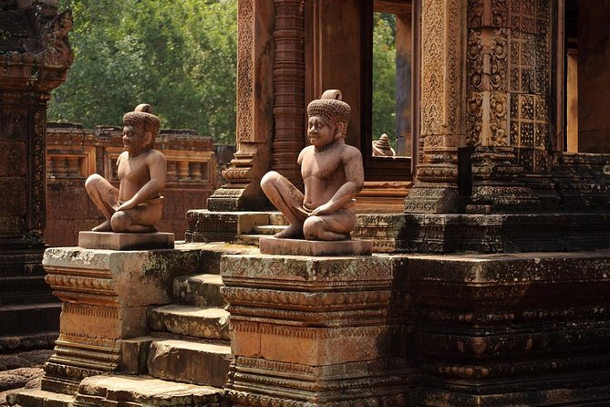 Private Transfer : Siem Reap ↔ Battambang - Choosing between the car, minivan, and 10-seat van