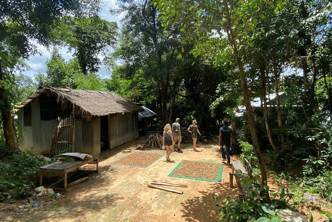Private Vehicle - Kulen Waterfall and 1000 Lingas - The pagoda and reclining Buddha