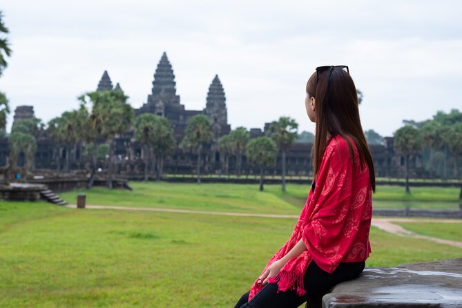 Professional Photo Shoot in Angkor Archaeological Park, Siem Reap - What you receive for $65