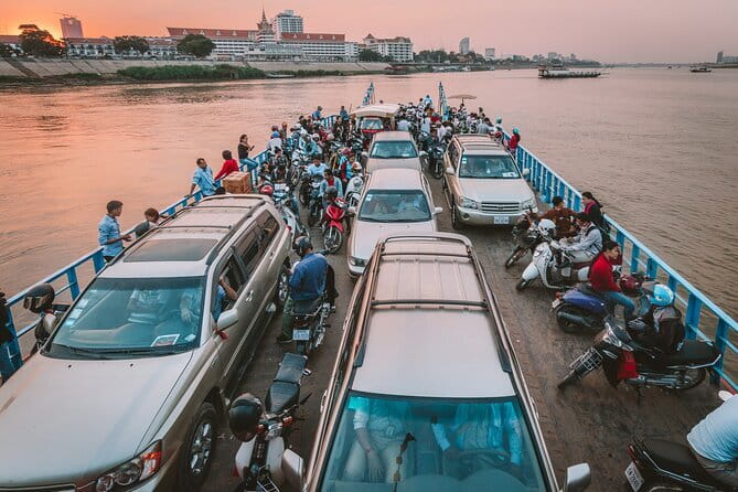 Riverside Walking Tour with Snack, Drinks & Local Ferry Ride - Why this $7.20 Phnom Penh tour works well