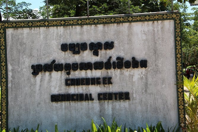 S-21 Prison and Killing Fields - Why these two Phnom Penh sites belong together