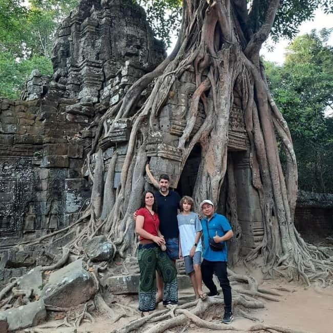 Siem Reap: 2-Day Private Angkor Wat & Angkor Temples Tour - Transport, heat, clothing, and meals