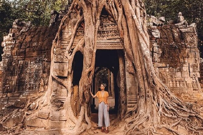 Siem Reap 2-Day Private Angkor Wat Tour with Sunrise - Day 2: sunrise, pink sandstone, and quieter ruins