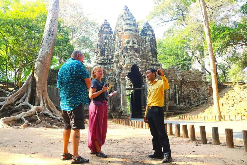 Siem Reap: 2-Days Angkor Wat with Sunrise Small-Group Tour - What the $16 price really covers