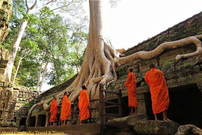 Siem Reap 2 Days Private Tour Angkor Wat and Floating Village - Artisans Angkor connects craft with employment