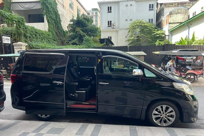 Siem Reap Airport Taxi Transfer - City Center Hotels - What the 30 to 40 minute ride feels like