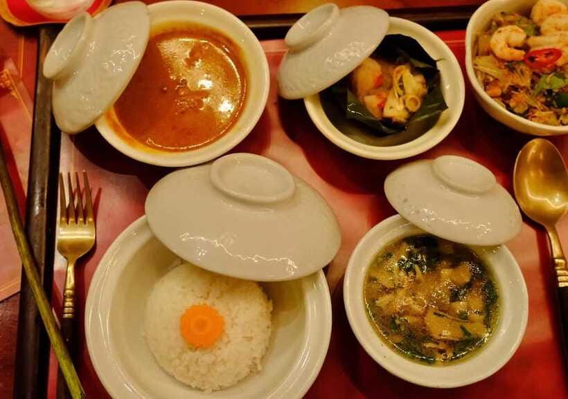 Siem Reap: Amazon Angkor Buffet Traditional Fairy Dance Show - Cambodian BBQ, Sukiyaki, and cooking stations