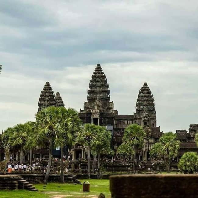 Siem Reap: Angkor 1-Day Private Tour with Sunset or Sunrise - What the private Angkor format gives you