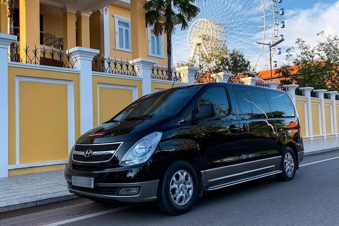 Siem Reap Angkor Airport to Siem Reap City by Shuttle Bus - Timing, traffic, and the cost of a shared vehicle