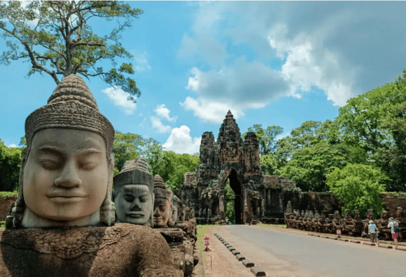 Siem Reap: Angkor Temples Tour - Shared Tours tours guide - Bayon and its carved stone faces