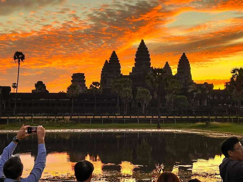 Siem Reap: Angkor Wat 2-Day Tour with Sunrise and Sunset - Key points before you book