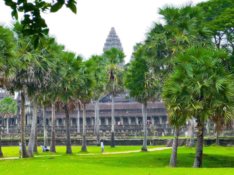 Siem Reap: Angkor Wat, Bayon & Ta Prohm Guided Tour - Why this temple route works in eight hours