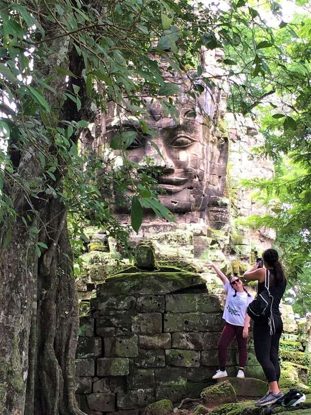 Siem Reap: Angkor Wat, Bayon & Ta Prohm Guided Tour - Lunch is a paid break, not part of the tour price
