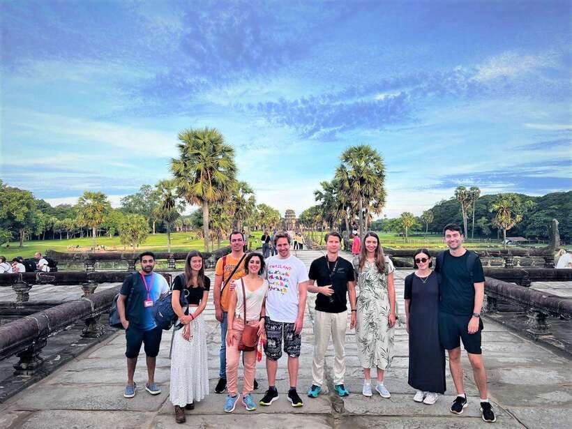 Siem Reap: Angkor Wat, Bayon & Ta Prohm Guided Tour - Starting from Siem Reap with a short van ride