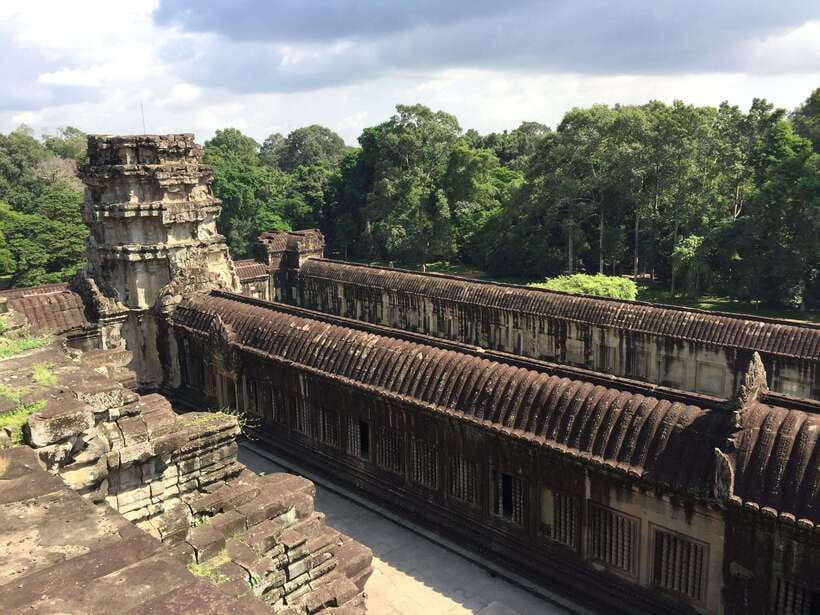 Siem Reap: Angkor Wat Half-Day Trip with Local Guide - Should you book this Angkor Wat half-day tour?