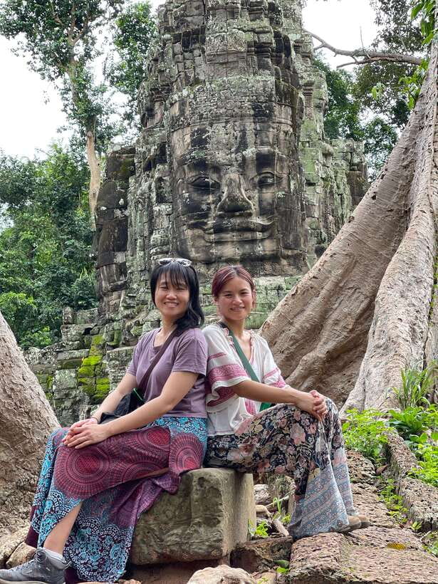Siem Reap: Angkor Wat Private full Day Tour - Lunch and a needed break from the sun